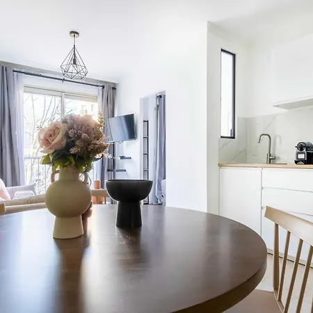 Chic Parisian 1-bedroom In Vibrant 10th Arr - Mobility Lease * פריז