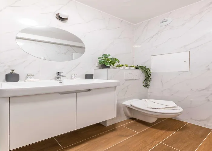 דירה Chic Parisian 1-bedroom In Vibrant 10th Arr - Mobility Lease פריז