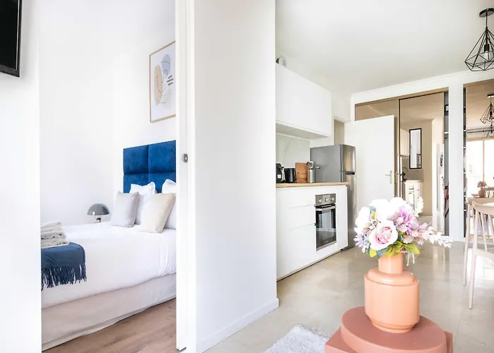 Chic Parisian 1-bedroom In Vibrant 10th Arr - Mobility Lease דירה *