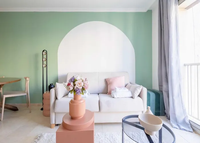 דירה Chic Parisian 1-bedroom In Vibrant 10th Arr - Mobility Lease פריז